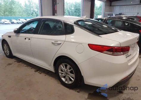 2016 Kia Optima Lx z USA, uszkodzony, nr VIN KNAGT4L32G5102347